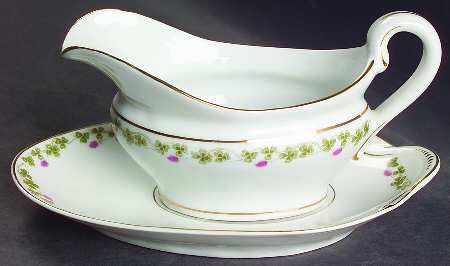 BSS40 Gravy Boat & Underplate