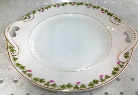 BSS40 Handled Cake Plate