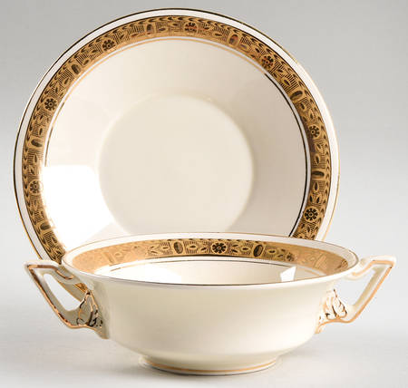 4696 Footed Cream Soup Bowl & Saucer Set