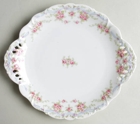 BWD277 (NO TRIM) Handled Cake Plate