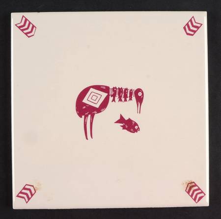 Ancient Mimbreno Indian-Burgundy (Replica) Tea Tile