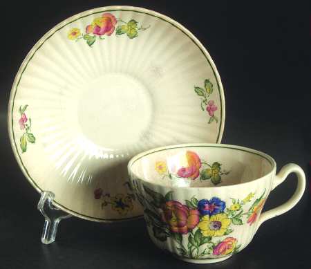 Old Country Sprays (Ribbed) Flat Cup & Saucer Set