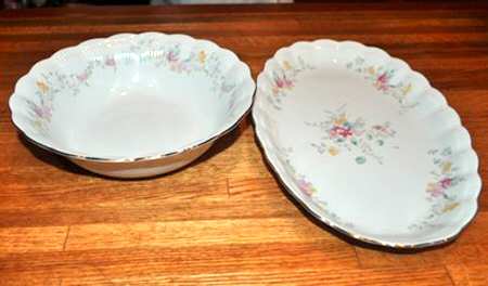 Chelsea 9" Round Vegetable Bowl
