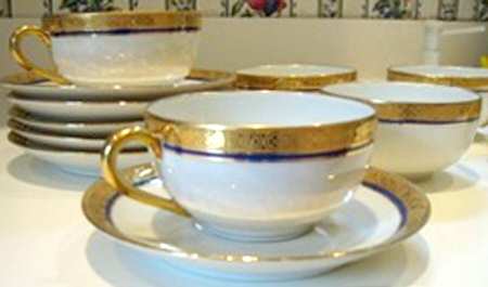 BER227 Flat Cup & Saucer Set