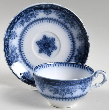 Leicester Flat Cup & Saucer Set