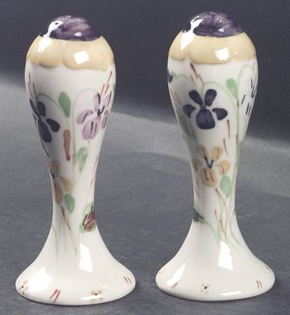 Dogtooth Violet Salt & Pepper Set