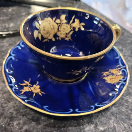BTH90 Footed Cup & Saucer Set