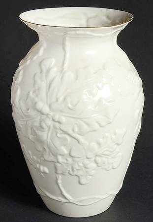 Oak Leaf (Giftware) 8" Vase