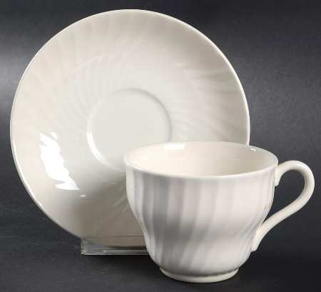 BTT20 Flat Cup & Saucer Set