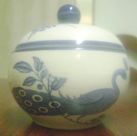 Paon Bleu Sugar Bowl & Lid
