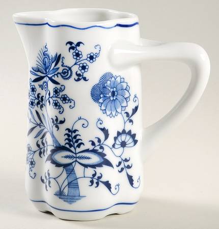 Blue Danube (2001 Anniversary Stamp) 16 Oz Pitcher