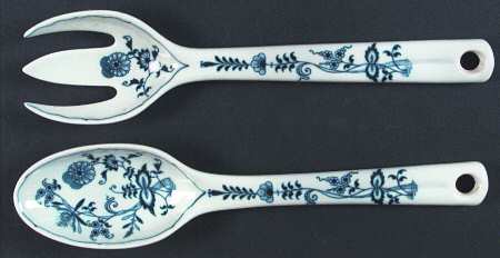 Blue Danube (2001 Anniversary Stamp) 2 Piece Salad Set, Solid Piece