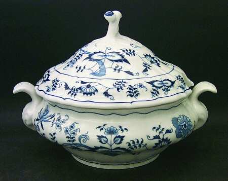 Blue Danube (2001 Anniversary Stamp) Tureen &  Lid