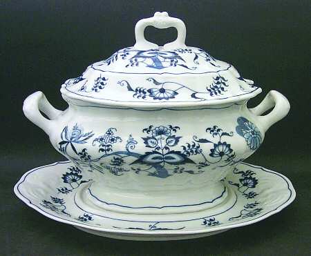 Blue Danube (2001 Anniversary Stamp) Tureen & Lid w/Underplate