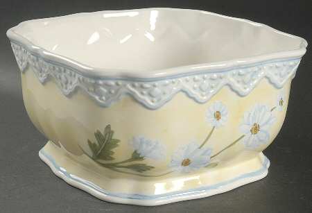 Daisy Chain 9" Square Vegetable Bowl