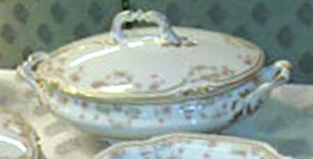 BOG40 Tureen &  Lid