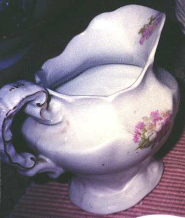 BSS46 Creamer