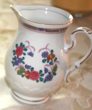 BEB87 Creamer