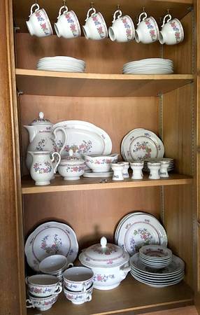 BEB87 Footed Cup & Saucer Set