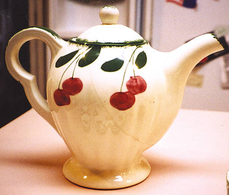 BRP77 Teapot & Lid