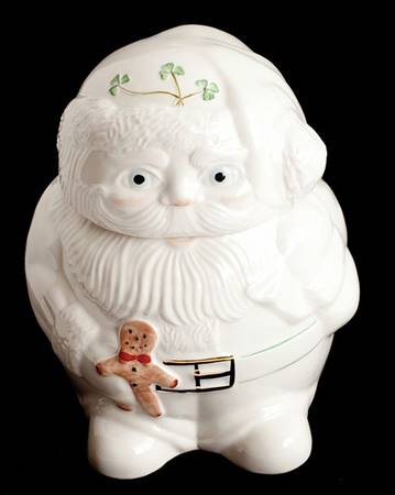 Shamrock Figural Cookie Jar & Lid
