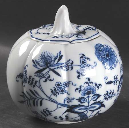 Blue Danube (New 2002 Production) Pumpkin Jar & Lid