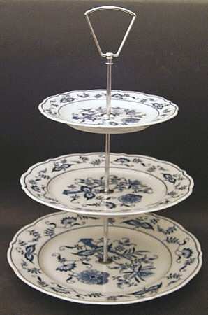 Blue Danube (New 2002 Production) 3-Tiered Serving Tray (DP, SP, BB)