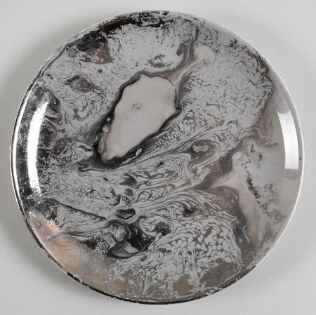 Surf Ballet (Gray & Platinum) Bread & Butter Plate