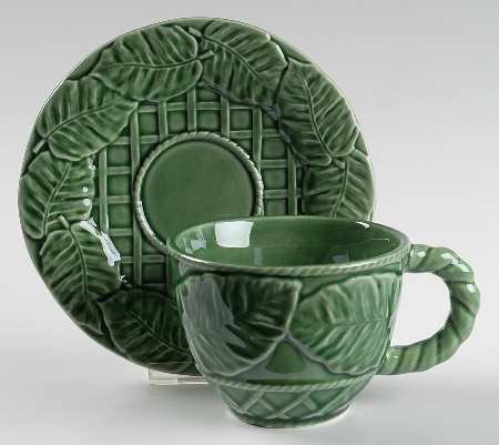 Leaf Service Green Jumbo Cup & Saucer Set