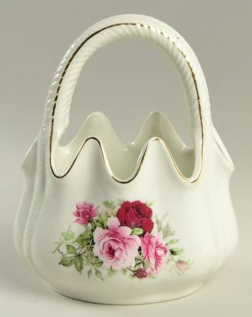 Victorian Rose 7" Handled Basket