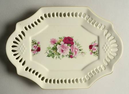 Victorian Rose 10" Pierced Oblong Tray