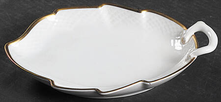 Akjaer (White Background) Leaf Shaped Dish