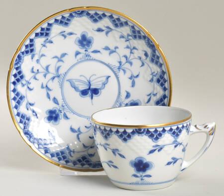 Dickens Flat Cup & Saucer Set