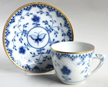 Dickens Flat Cup & Saucer Set