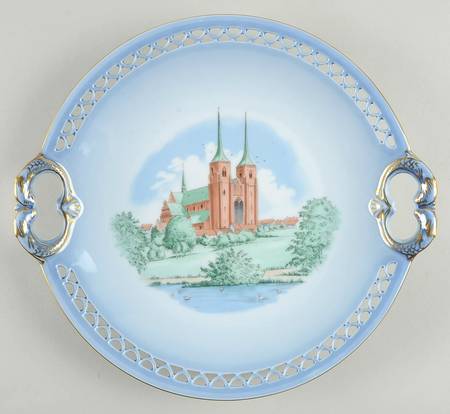 BIG36 Handled Cake Plate