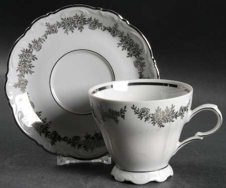 Bouquet Classique Footed Cup & Saucer Set