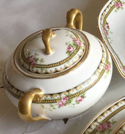 BOJ53 Sugar Bowl & Lid