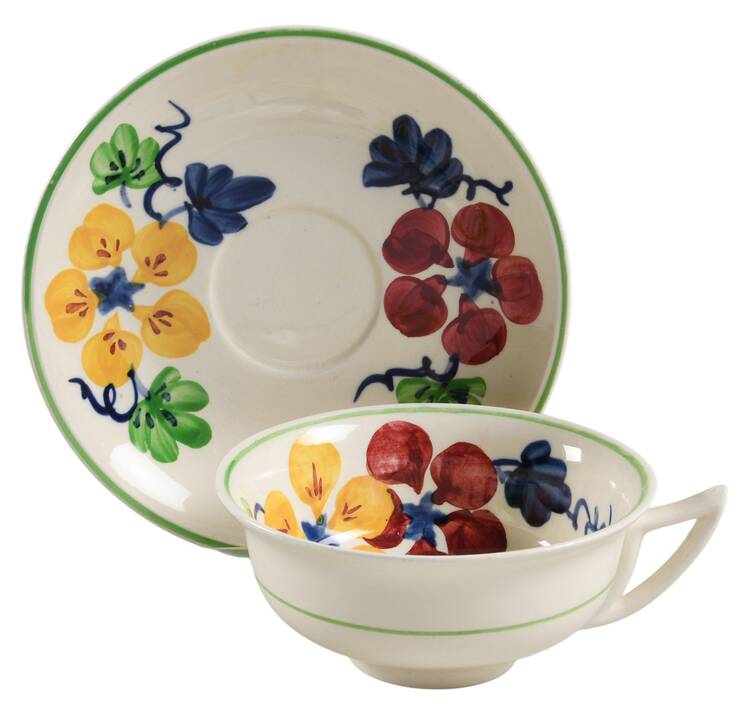 1447 Flat Cup & Saucer Set