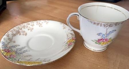 4672 Footed Cup & Saucer Set