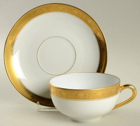 BER295 Flat Cup & Saucer Set