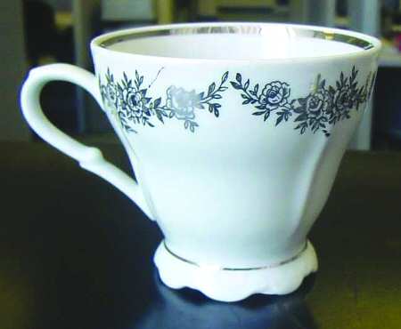 Bouquet Coupe Footed Cup