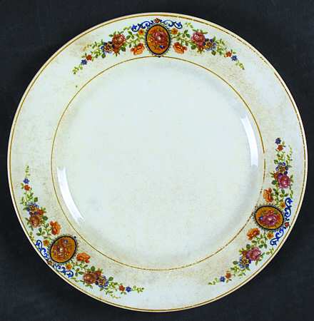 BEN4 by Bennett Potteries