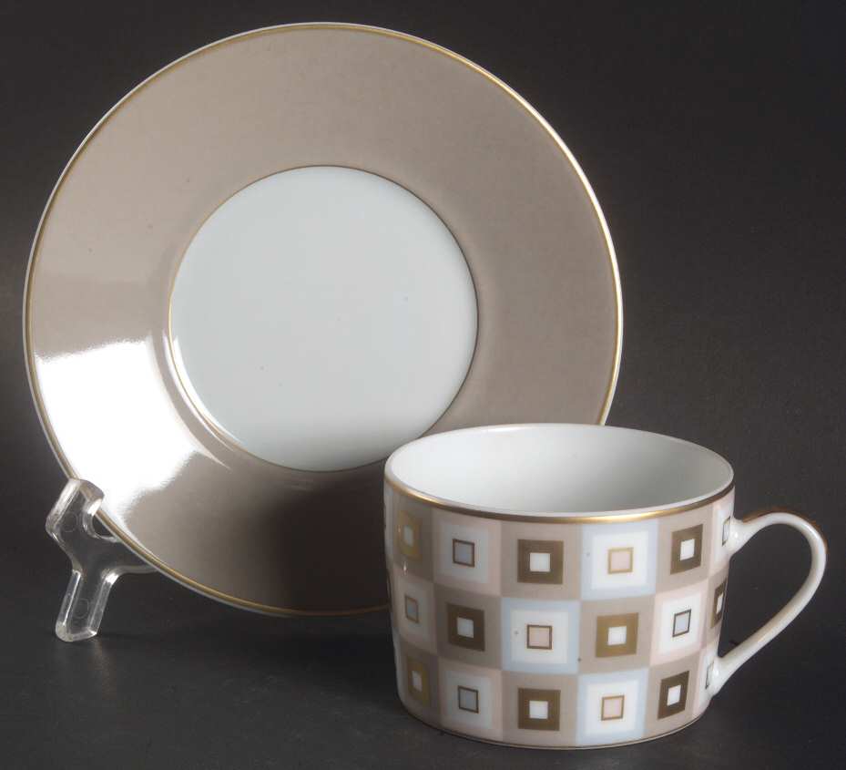 Avenue Flat Cup & Saucer Set