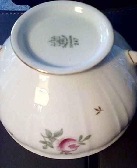BIG38 Footed Cream Soup Bowl