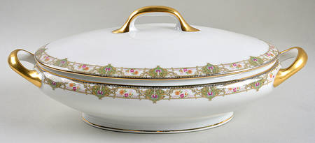 BWD378 Oval Covered Vegetable