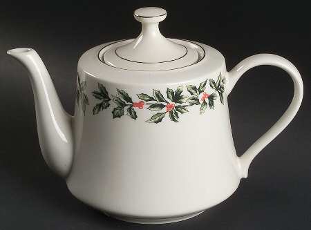 Holly (Gold Trim) Teapot & Lid