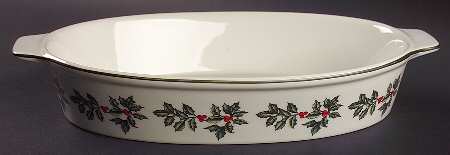Holly (Gold Trim) 14" Oval Baker