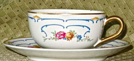BER343 Flat Cup & Saucer Set