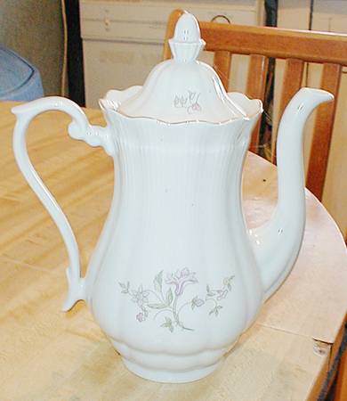 BAU55 Coffee Pot & Lid