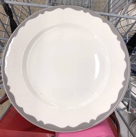 BUF92 Dinner Plate